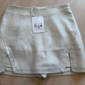 Endless Rose Faux Leather Silver Front Slits Skort